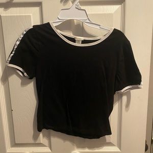black crop top